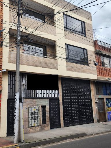 Bodega en venta Cundinamarca Bogotá Veracruz 740 m2 Habitaciones 0 Baños 6 Garajes 0 Precio $2150000000