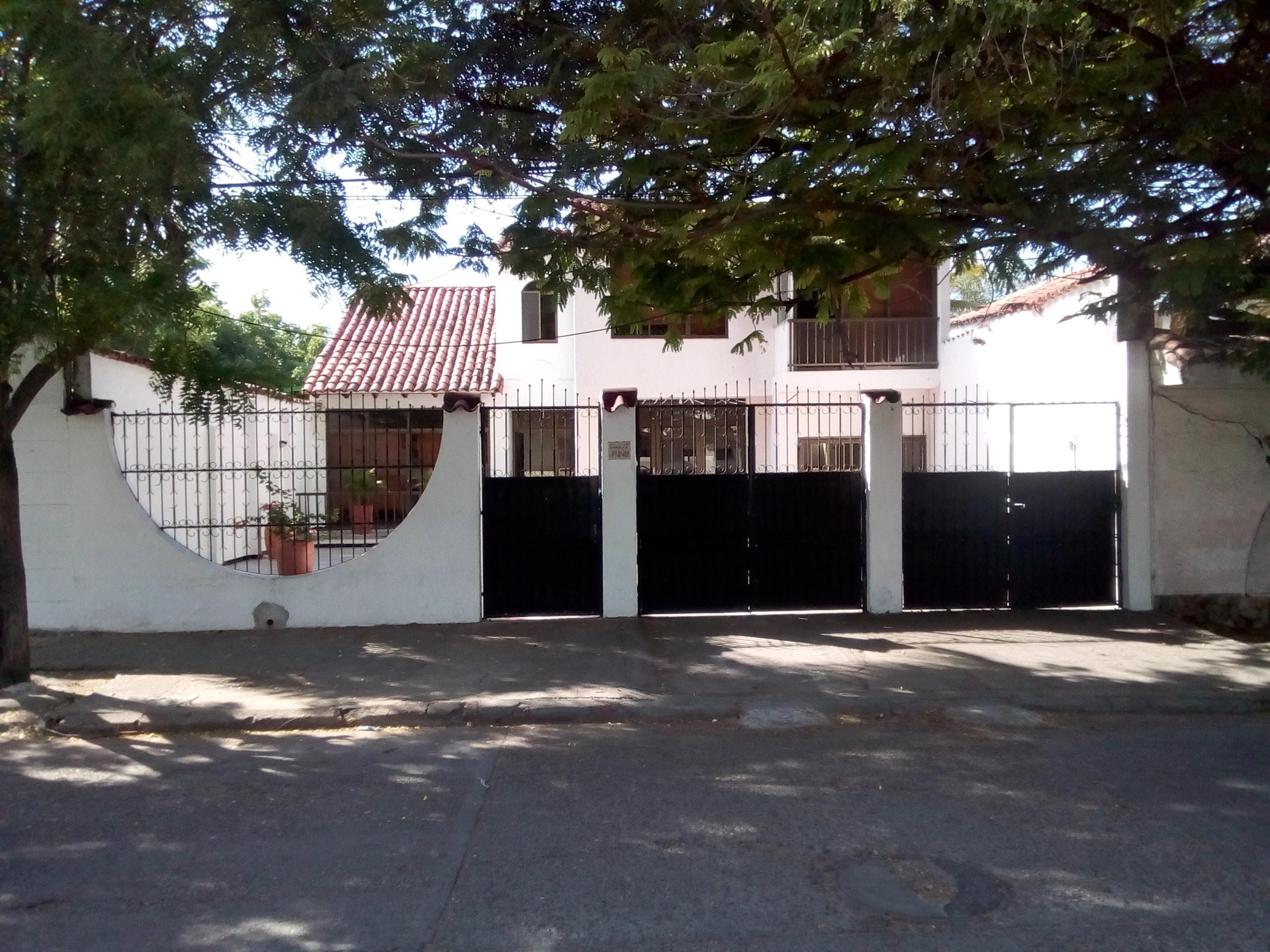 Casa en venta Cundinamarca Girardot Br La Magdalena 500 m2 Habitaciones 7 Baños 13 Garajes 4 Precio $970000000