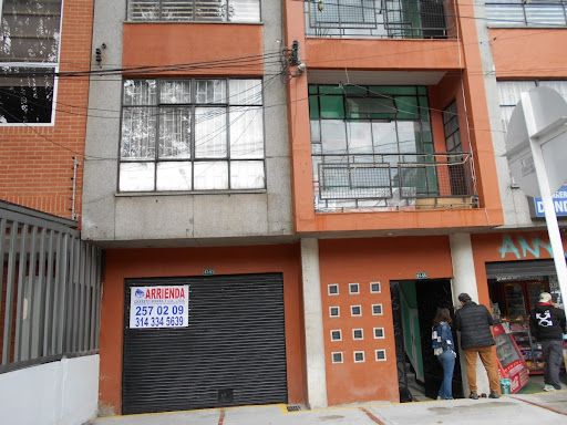 Local en arriendo Cundinamarca Bogotá San Luis 30 m2 Habitaciones 0 Baños 0 Garajes 1 Precio $1500000