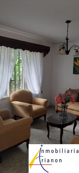 Apartamento en venta Antioquia Medellín El Nogal- Los Almendros 220 m2 Habitaciones 4 Baños 3 Garajes 0 Precio $720000000