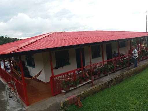 Casa en venta Risaralda Pereira Pereira 200 m2 Habitaciones 3 Baños 0 Garajes 5 Precio $400000000