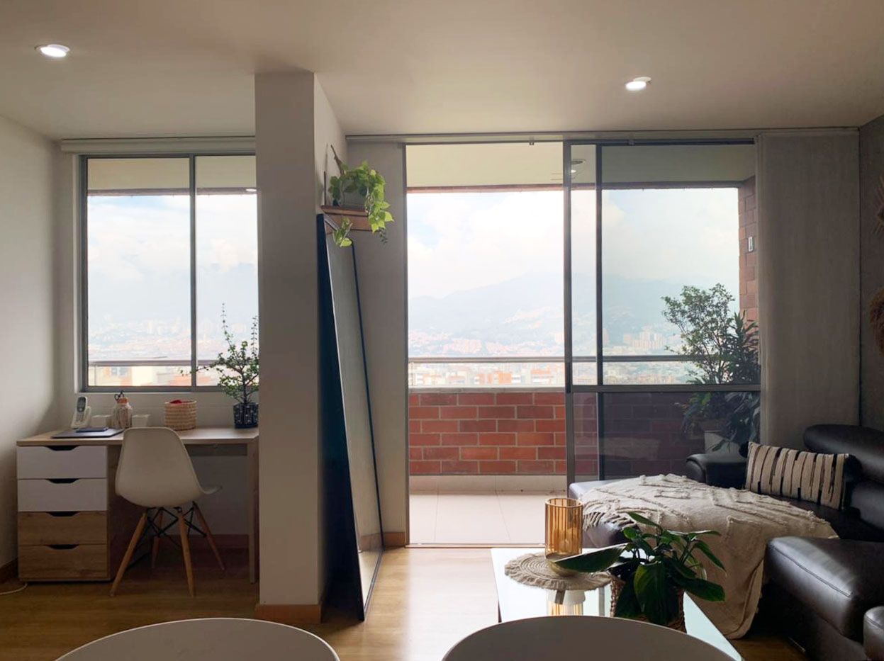 Apartamento en arriendo Antioquia Envigado El Esmeraldal 60 m2 Habitaciones 1 Baños 2 Garajes 2 Precio $3000000