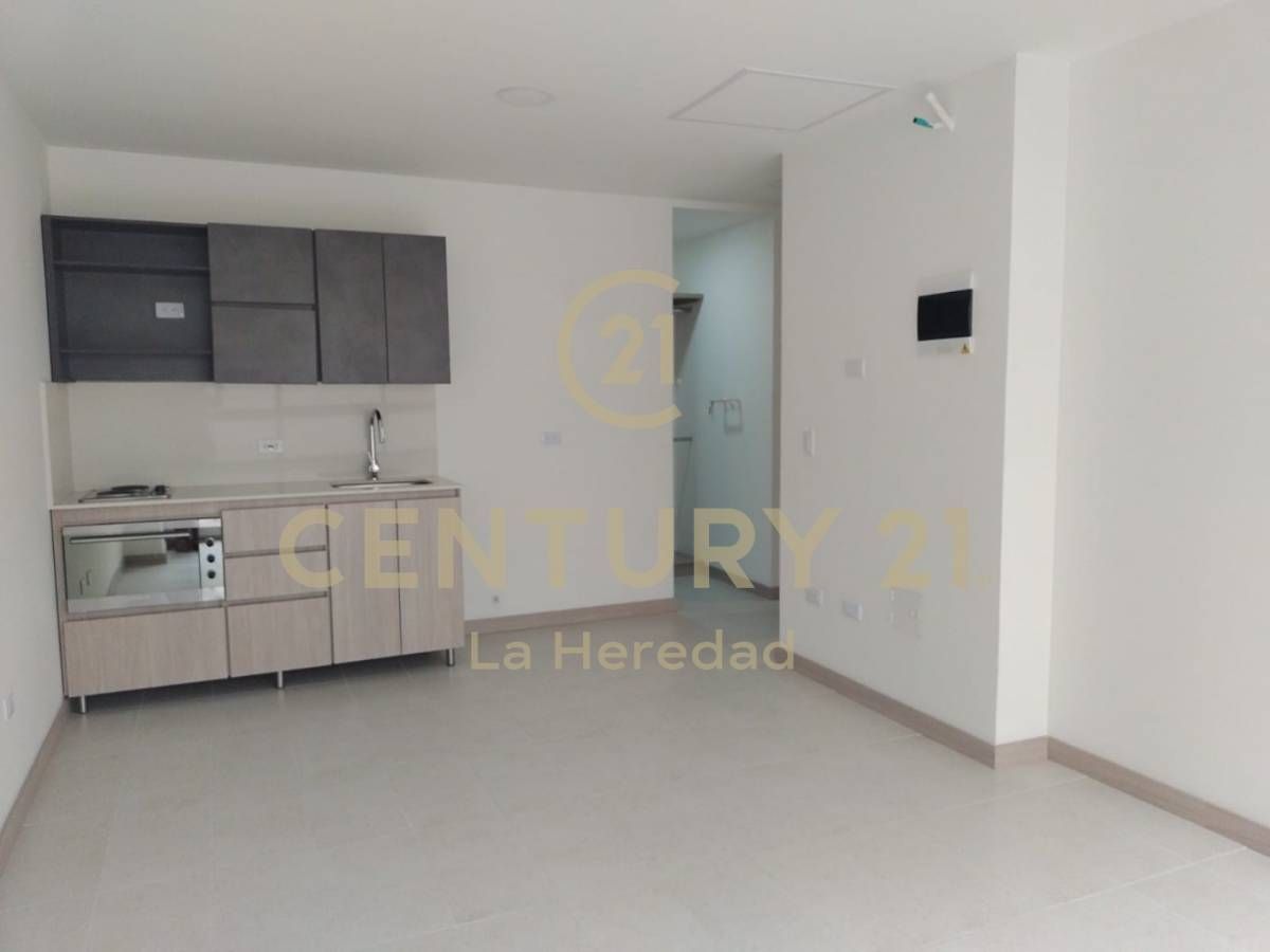 Oficina en arriendo Antioquia Medellín La Floresta 29 m2 Habitaciones 0 Baños 1 Garajes 0 Precio $2350000
