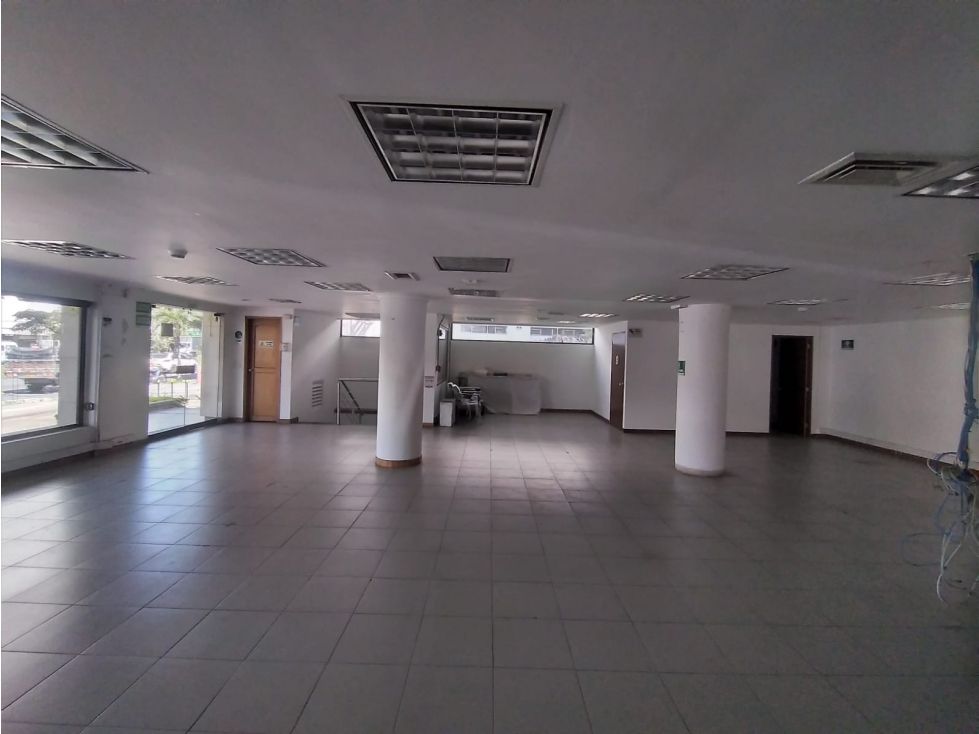 Local en arriendo Antioquia Medellín Villa Carlota 280 m2 Habitaciones 0 Baños 4 Garajes 2 Precio $15000000