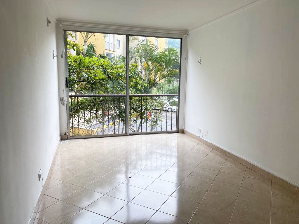 Apartamento en arriendo Antioquia Medellín Asomadera No1 60 m2 Habitaciones 3 Baños 2 Garajes 2 Precio $2000000