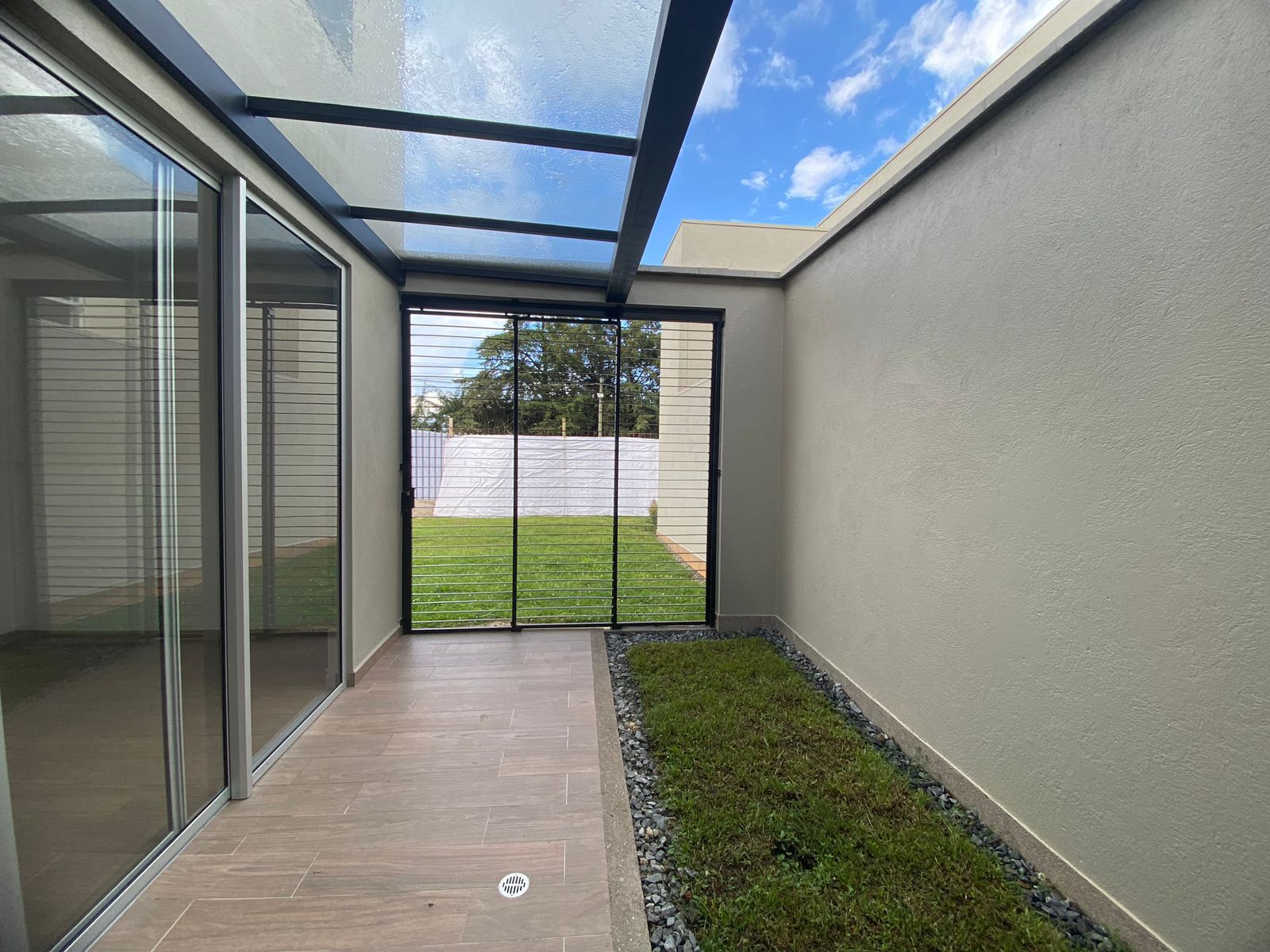 Casa en venta Antioquia La Ceja La Ceja 121 m2 Habitaciones 3 Baños 6 Garajes 2 Precio $715000000