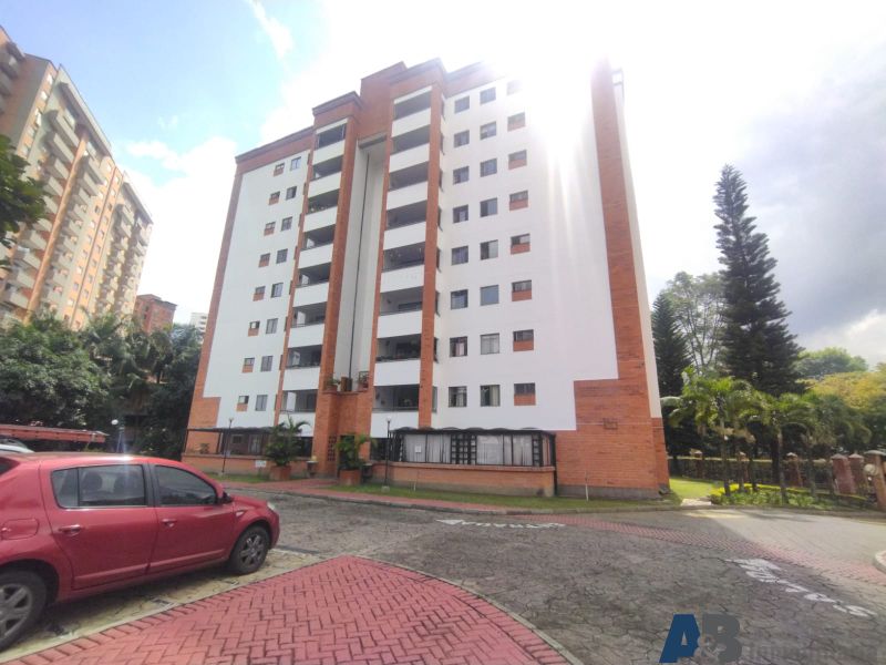 Apartamento en venta Antioquia Medellín Patio Bonito 134 m2 Habitaciones 4 Baños 3 Garajes 1 Precio $950000000