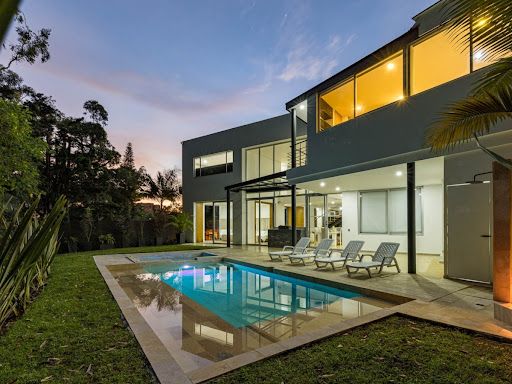 Casa en venta Antioquia Medellín La Hondonada 502 m2 Habitaciones 4 Baños 4 Garajes 5 Precio $4600000000
