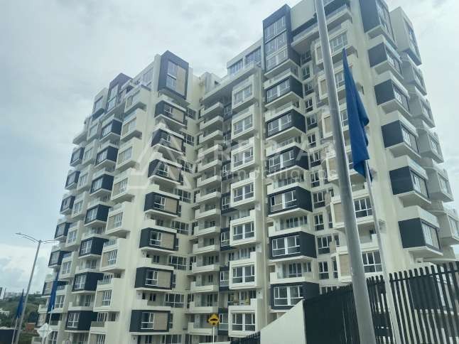 Apartamento en venta Risaralda Pereira El Dorado 70 m2 Habitaciones 2 Baños 2 Garajes 2 Precio $430000000