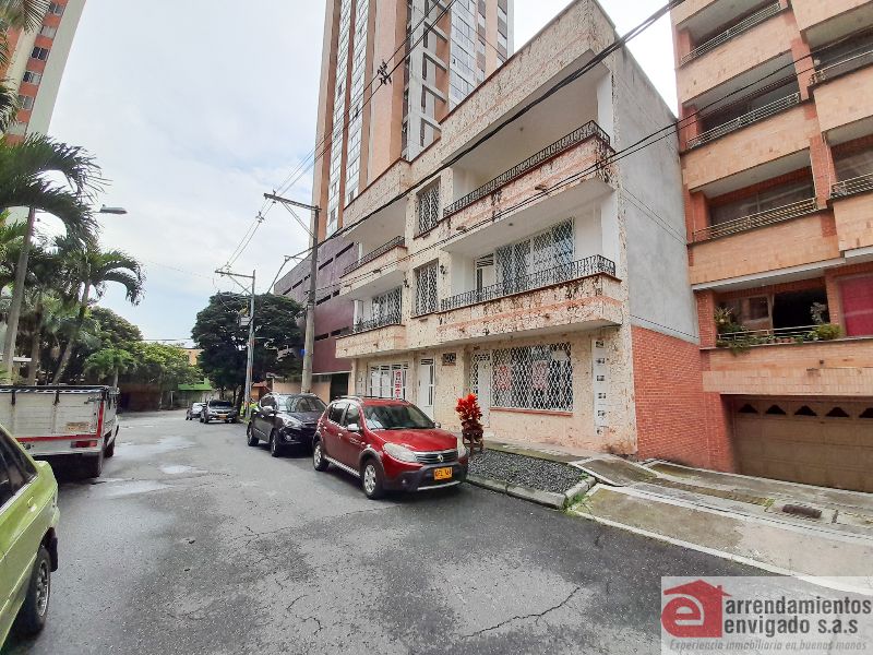 Local en venta Antioquia Medellín Los Alpes 230 m2 Habitaciones 0 Baños 0 Garajes 1 Precio $800000000