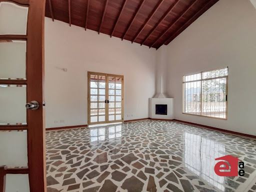 Finca en venta Antioquia Sabaneta La Florida 350 m2 Habitaciones 5 Baños 6 Garajes 0 Precio $3500000000