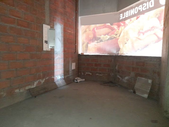 Local en arriendo Antioquia Itagüí Centro 26 m2 Habitaciones 0 Baños 0 Garajes 1 Precio $2950000