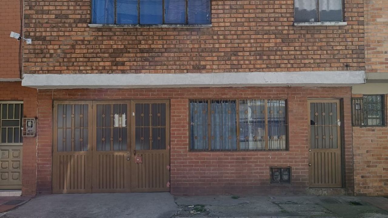 Casa en venta Cundinamarca Bogotá El Real 140 m2 Habitaciones 7 Baños 4 Garajes 1 Precio $650000000