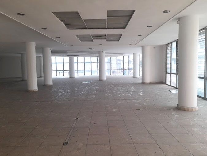 Local en arriendo Antioquia Medellín La Candelaria 800 m2 Habitaciones 0 Baños 6 Garajes 5 Precio $16000000