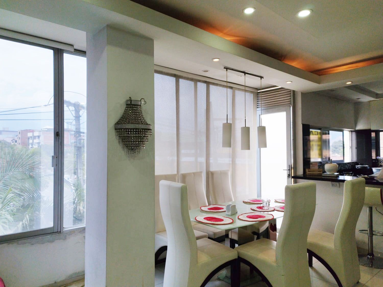 Oficina en arriendo Antioquia Envigado El Dorado 115 m2 Habitaciones 0 Baños 2 Garajes 1 Precio $5300000