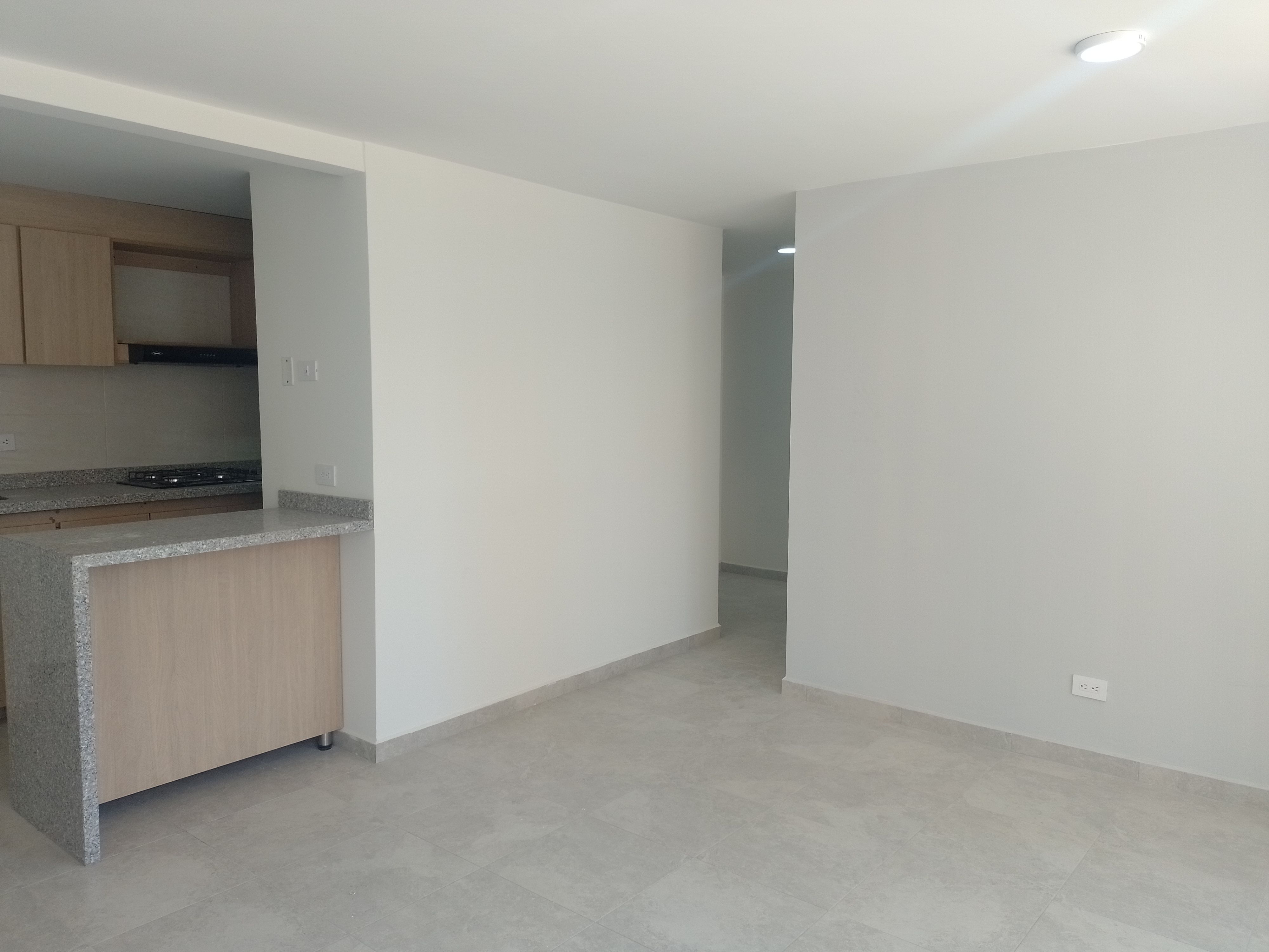 Apartamento en arriendo o venta Cundinamarca Madrid Sosiego 60 m2 Habitaciones 3 Baños 2 Garajes 6 Precio venta $260000000 Precio arriendo $1150000