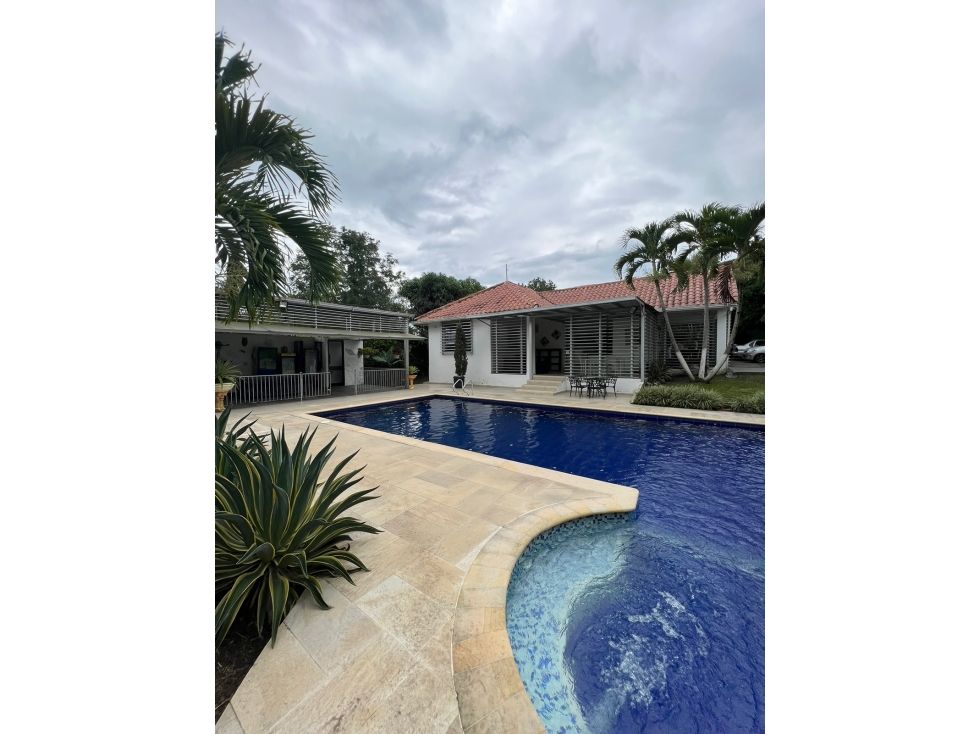 Casa Campestre en venta Tolima Ibagué Ibagué 1030 m2 Habitaciones 3 Baños 3 Garajes 6 Precio $1100000000