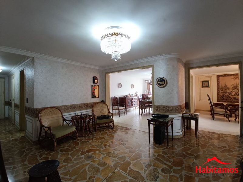 Apartamento en venta Antioquia Medellín Villanueva 236 m2 Habitaciones 4 Baños 4 Garajes 2 Precio $739000000