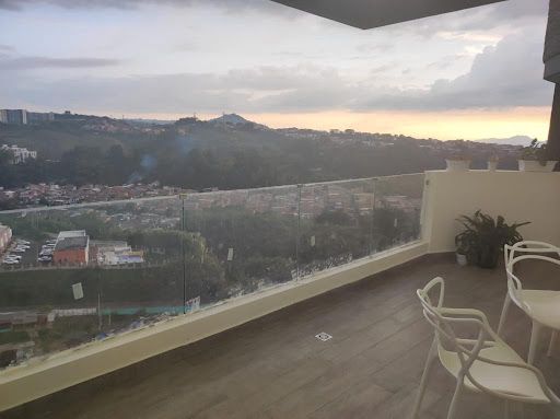 Apartamento en venta Risaralda Pereira El Dorado 126 m2 Habitaciones 3 Baños 2 Garajes 3 Precio $823000000