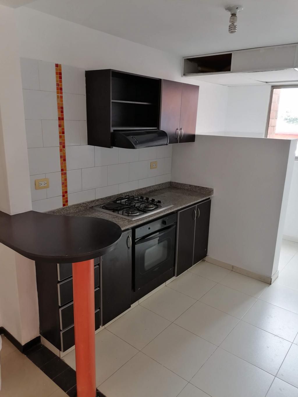 Apartamento en arriendo Valle Del Cauca Cali La Hacienda 84 m2 Habitaciones 3 Baños 2 Garajes 1 Precio $2100000