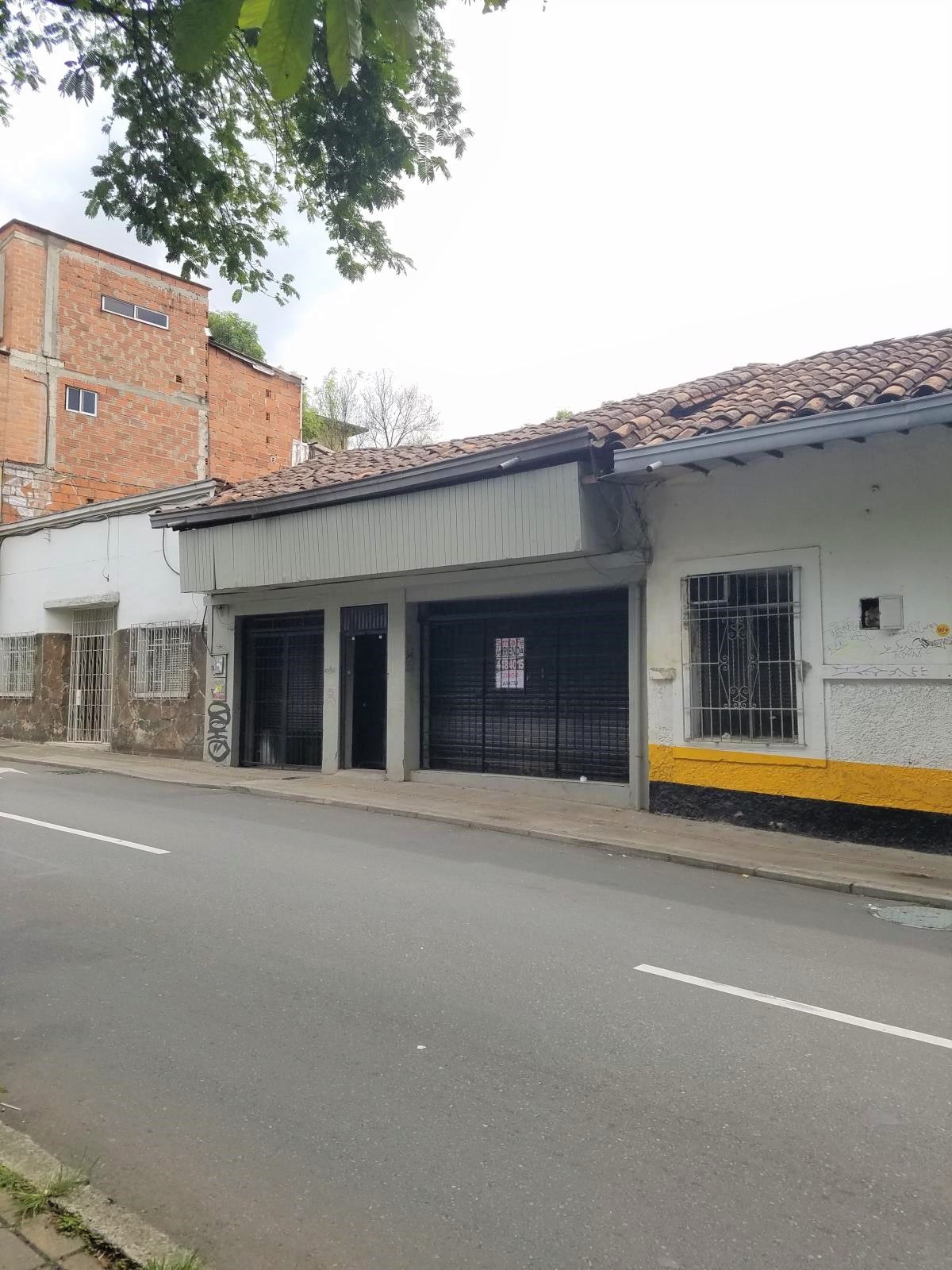 Local Comercial en arriendo Antioquia Medellín Boston 0 m2 Habitaciones 0 Baños 10 Garajes 1 Precio $1700000