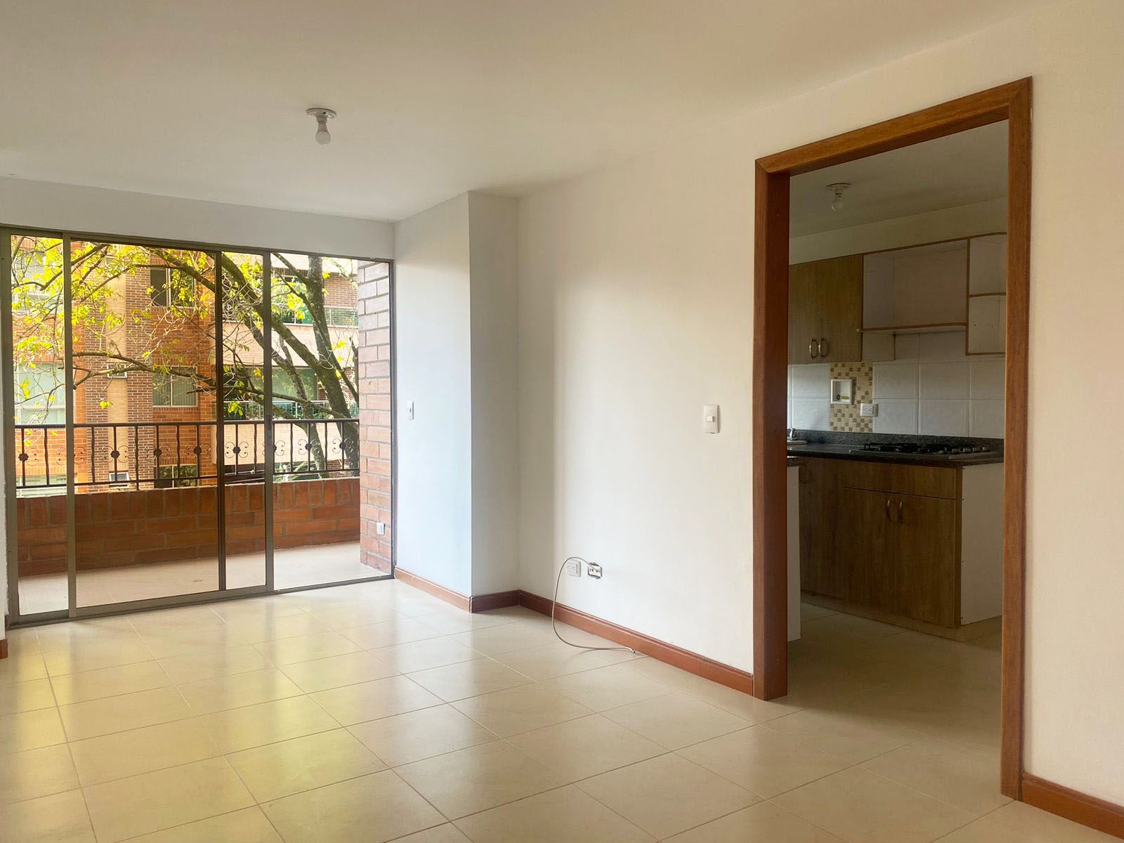 Apartamento en arriendo Antioquia Envigado Bosques De Zúñiga 100 m2 Habitaciones 3 Baños 2 Garajes 2 Precio $3900000