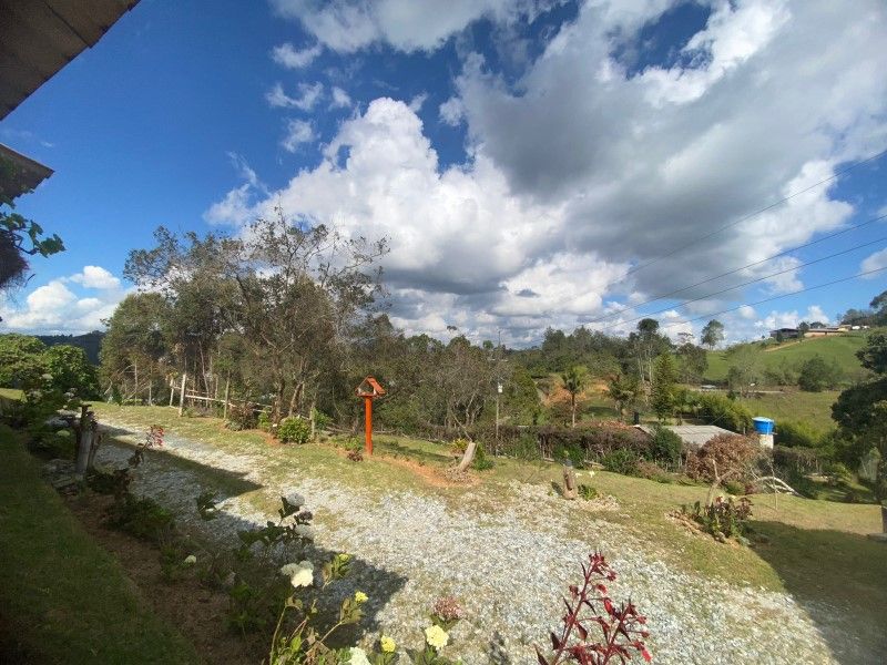 Finca en venta Antioquia Guarne Santo Tomás 168 m2 Habitaciones 4 Baños 6 Garajes 1 Precio $1050000000