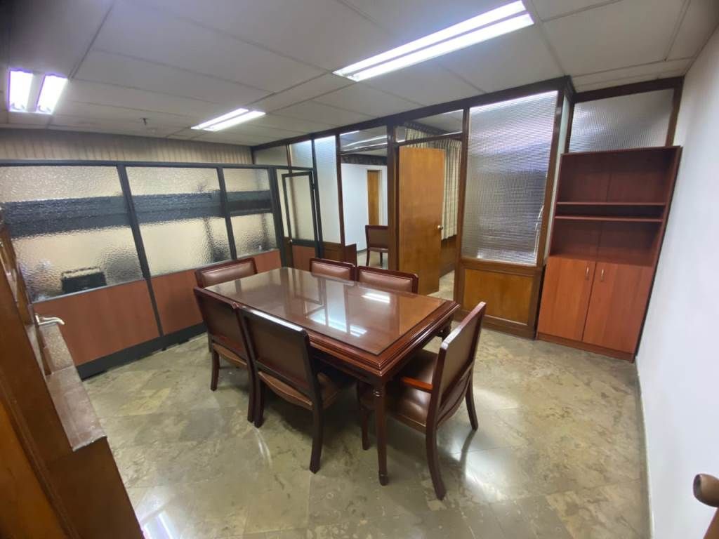 Oficina en arriendo Antioquia Medellín Alejandria 71 m2 Habitaciones 0 Baños 0 Garajes 2 Precio $6745000