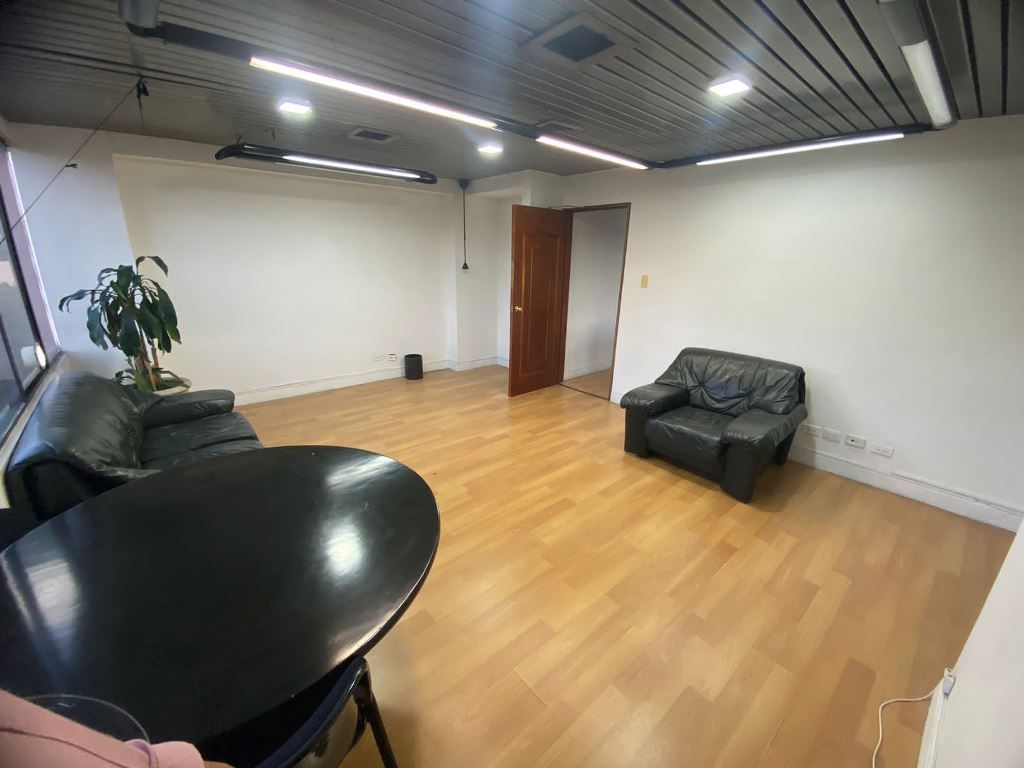 Oficina en arriendo Antioquia Medellín Medellín 88 m2 Habitaciones 0 Baños 2 Garajes 3 Precio $9100000