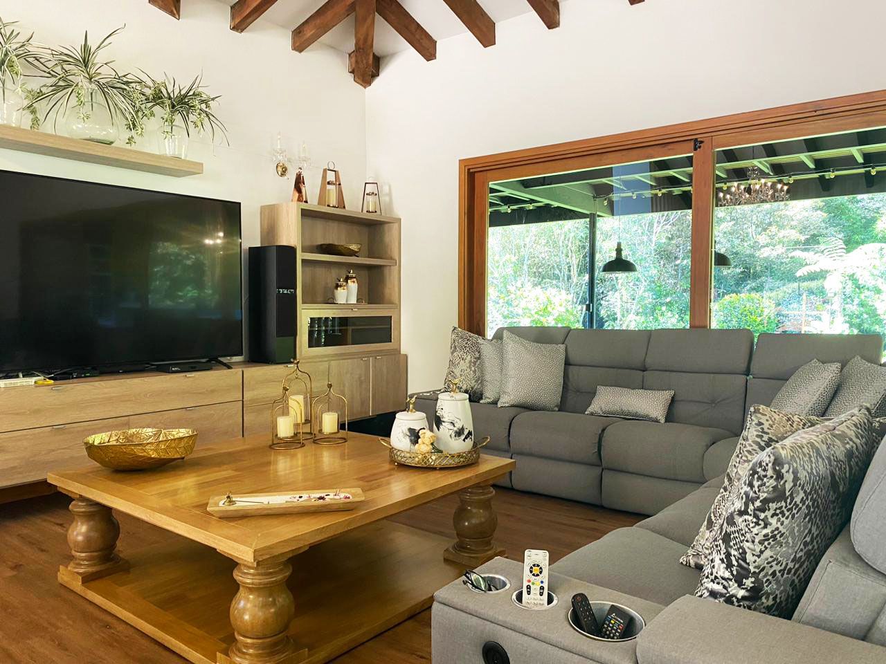 Casa en arriendo Antioquia El Retiro El Retiro 350 m2 Habitaciones 3 Baños 6 Garajes 3 Precio $14500000