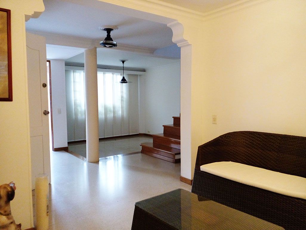 Casa en arriendo Antioquia Envigado El Esmeraldal 223 m2 Habitaciones 4 Baños 13 Garajes 7 Precio $6000000