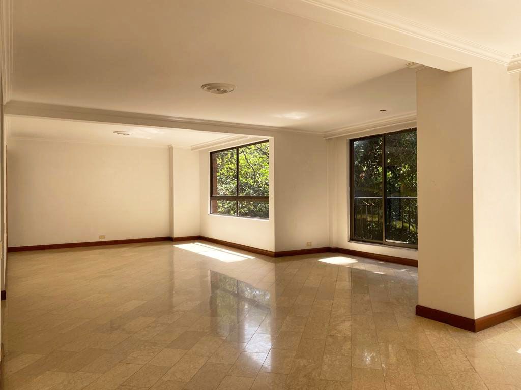 Apartamento en arriendo Antioquia Medellín Castropol 177 m2 Habitaciones 3 Baños 4 Garajes 3 Precio $5200000