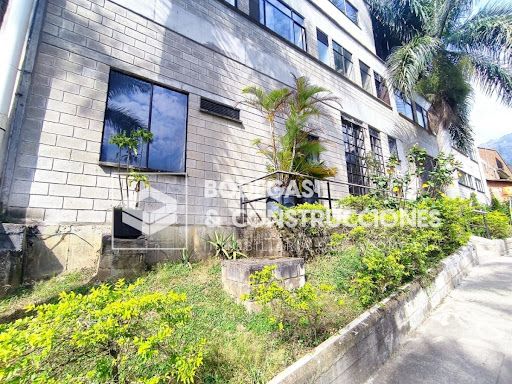 Bodega en arriendo Antioquia Girardota Girardota 1000 m2 Habitaciones 0 Baños 6 Garajes 1 Precio $11000000