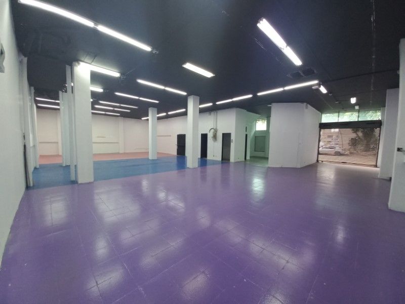 Bodega en arriendo Antioquia Medellín Tenche 300 m2 Habitaciones 0 Baños 4 Garajes 1 Precio $20000000