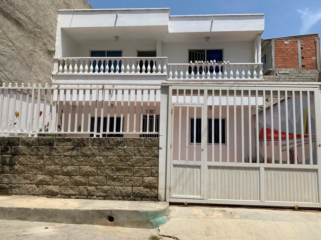 Casa en venta Atlántico Puerto Colombia Pradomar 250 m2 Habitaciones 4 Baños 8 Garajes 3 Precio $300000000