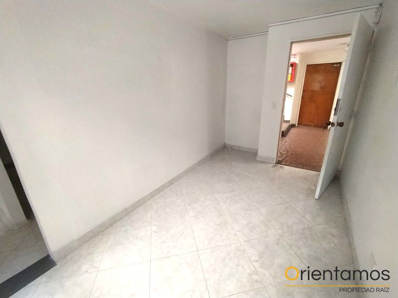 Oficina en arriendo Antioquia Envigado Zona Centro 35 m2 Habitaciones 0 Baños 1 Garajes 0 Precio $1700000