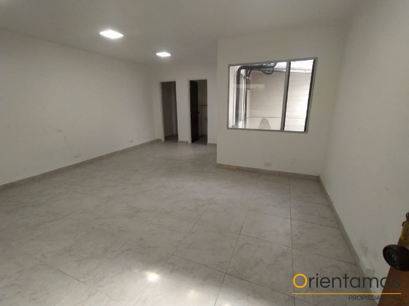Oficina en arriendo Antioquia Envigado Zona Centro 35 m2 Habitaciones 0 Baños 1 Garajes 0 Precio $1700000