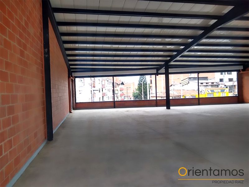 Local en arriendo Antioquia Medellín La America 290 m2 Habitaciones 0 Baños 2 Garajes 0 Precio $15000000