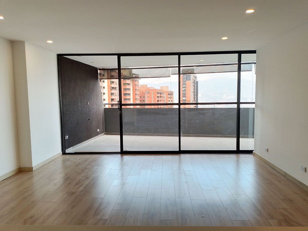 Apartamento en arriendo Antioquia Medellín El Tesoro 154 m2 Habitaciones 3 Baños 4 Garajes 3 Precio $7600000