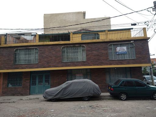 Casa en venta Cundinamarca Bogotá Valladolid 294 m2 Habitaciones 5 Baños 3 Garajes 1 Precio $600000000