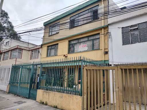 Casa en venta Cundinamarca Bogotá Bellavista Occidental 332 m2 Habitaciones 10 Baños 8 Garajes 3 Precio $1100000000