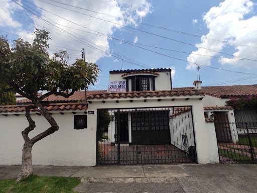 Casa en venta Cundinamarca Bogotá Prado Veraniego Sur 261 m2 Habitaciones 4 Baños 6 Garajes 4 Precio $1200000000
