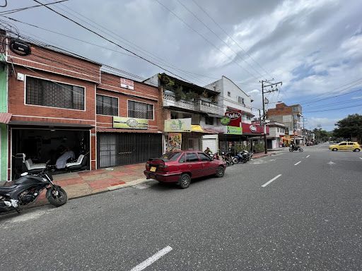 Casa en venta Tolima Ibagué La Francia 253 m2 Habitaciones 8 Baños 13 Garajes 2 Precio $580000000