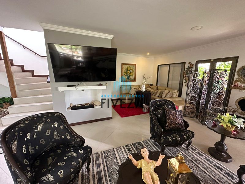 Casa en arriendo Antioquia La Estrella Ancón San Martín 400 m2 Habitaciones 2 Baños 2 Garajes 0 Precio $7700000