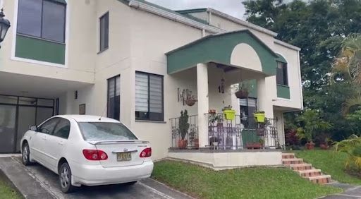 Casa en venta Risaralda Pereira Gaviotas 233 m2 Habitaciones 5 Baños 8 Garajes 5 Precio $750000000