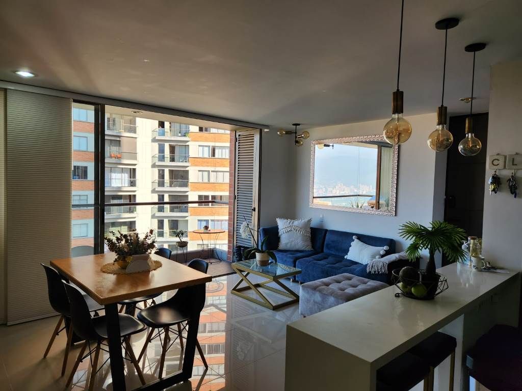 Apartamento en venta Antioquia Medellín Altos Del Poblado 86 m2 Habitaciones 3 Baños 2 Garajes 2 Precio $699000000