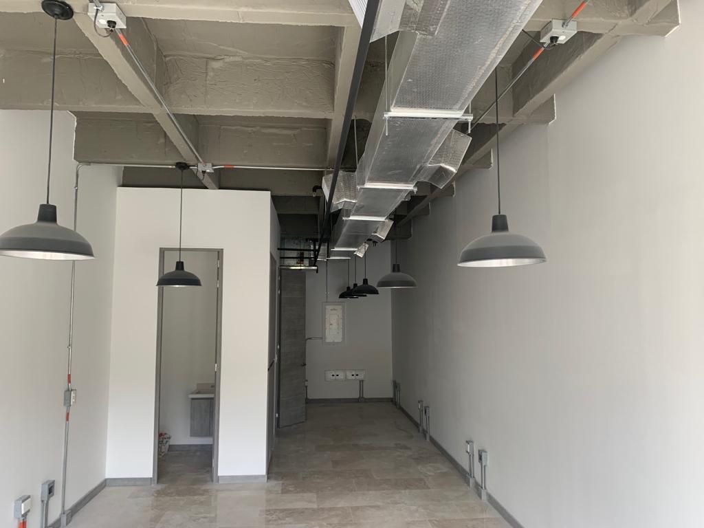 Oficina en arriendo Antioquia Medellín Las Palmas 50 m2 Habitaciones 0 Baños 0 Garajes 2 Precio $4500000