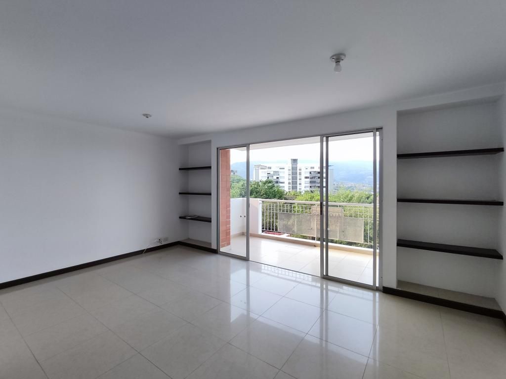 Apartamento en arriendo Valle Del Cauca Cali Bellavista 120 m2 Habitaciones 3 Baños 4 Garajes 3 Precio $2500000