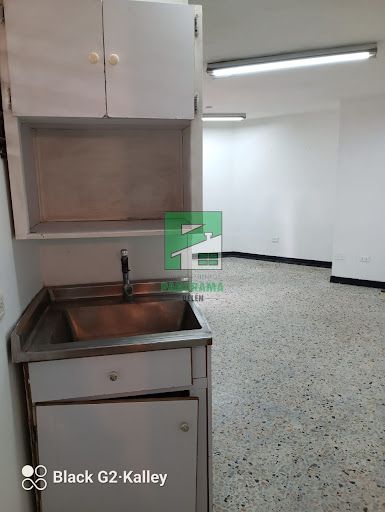 Local en arriendo Antioquia Medellín Belen 30 m2 Habitaciones 0 Baños 0 Garajes 2 Precio $1600000