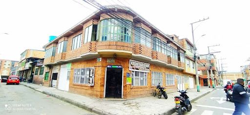Casa en venta Cundinamarca Mosquera Mosquera 800 m2 Habitaciones 13 Baños 7 Garajes 0 Precio $1850000000